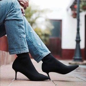 ❌ SOLD ❌ Aldo OLIWET black ankle sock boot